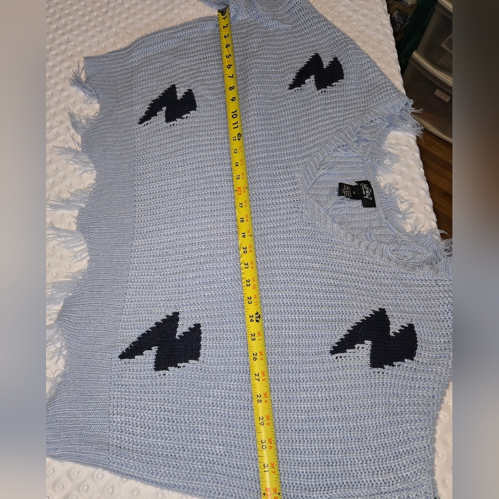 Just Polly Pale Blue V-Neck Fringe Distressed Crop Sweater Womens XL Bolts - Picture 5 of 7
